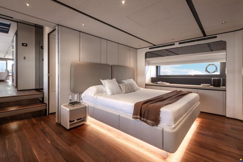 Ferretti 940