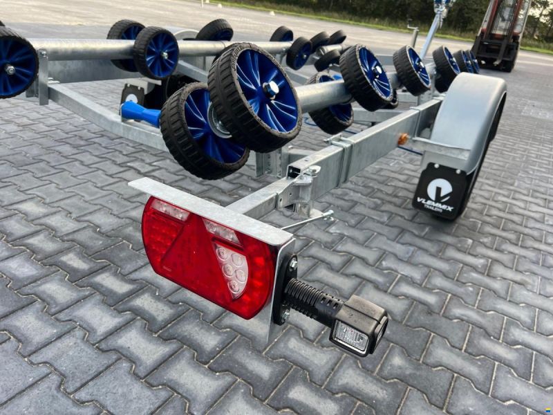 1350kg