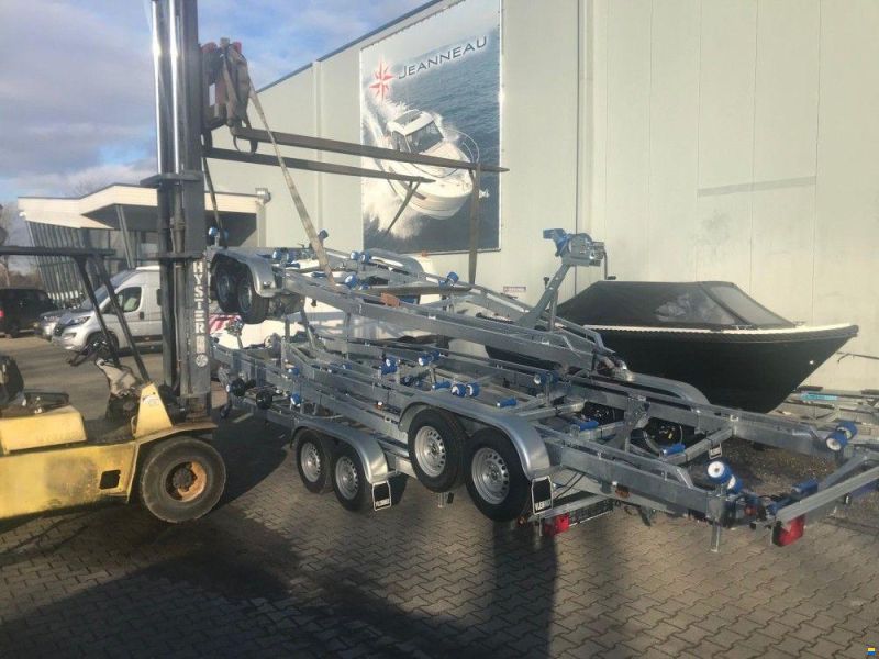Diversen trailers uit voorraad Leverbaar