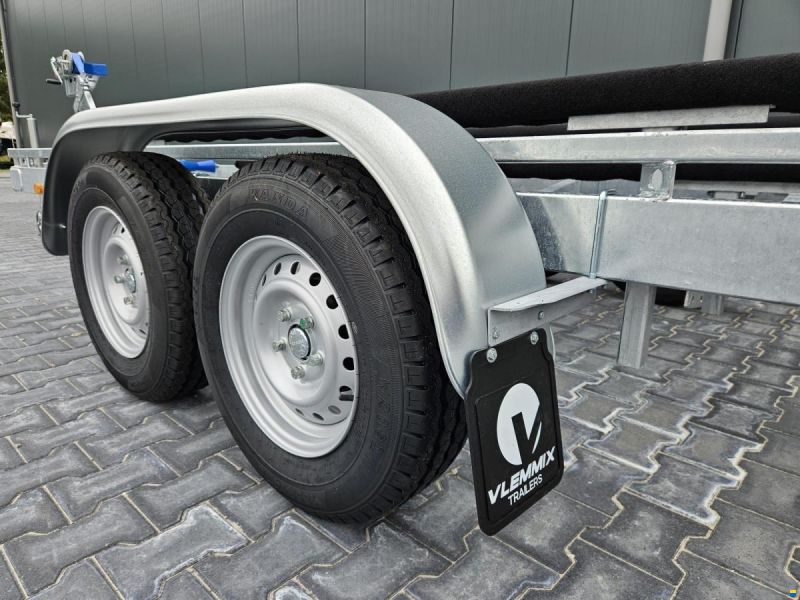 F 2700 kg. Balken trailer met Wegklapbar