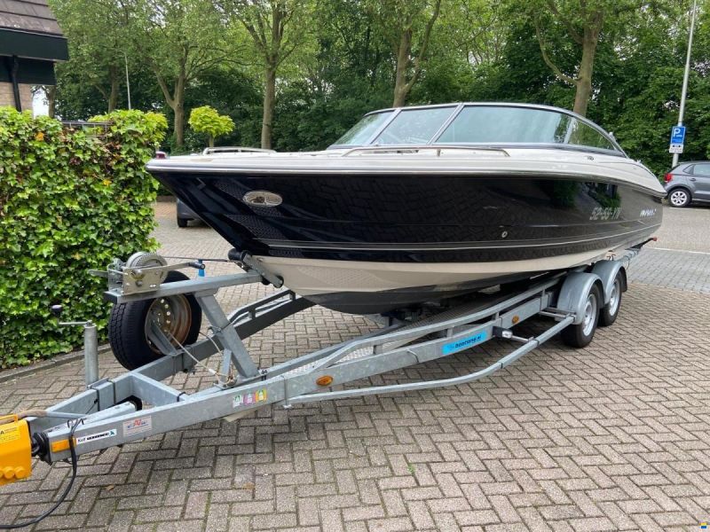 2700 kg trailering