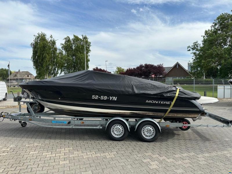 2700 kg trailering