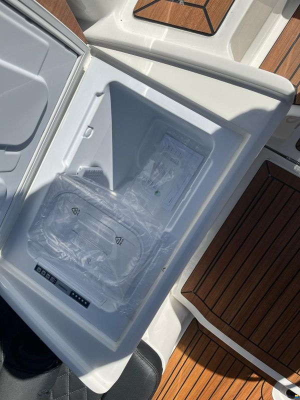 Oud Huijzer 740 Tender