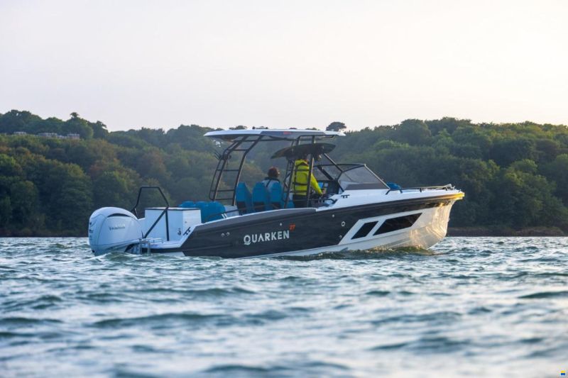Quarken 27 T-Top