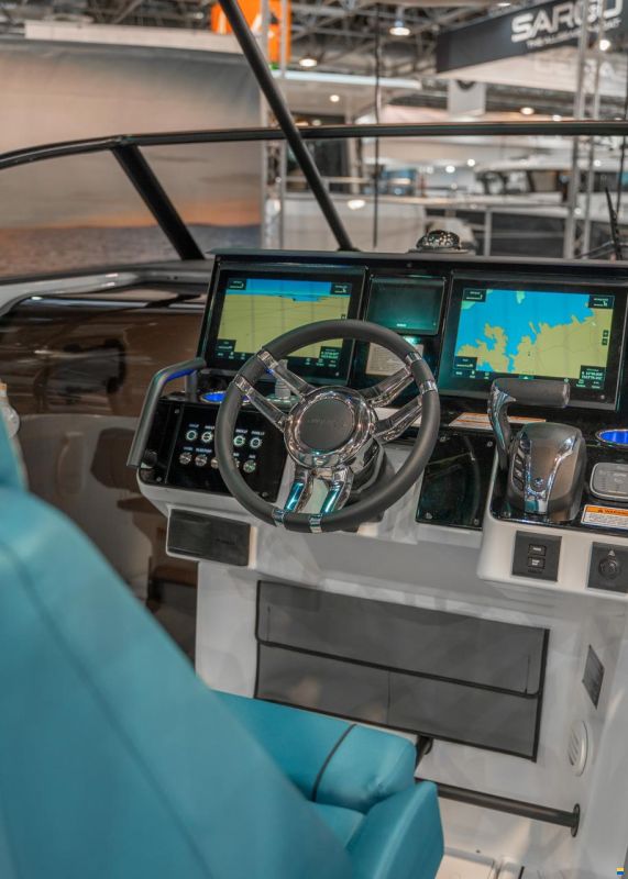 Quarken 27 T-Top