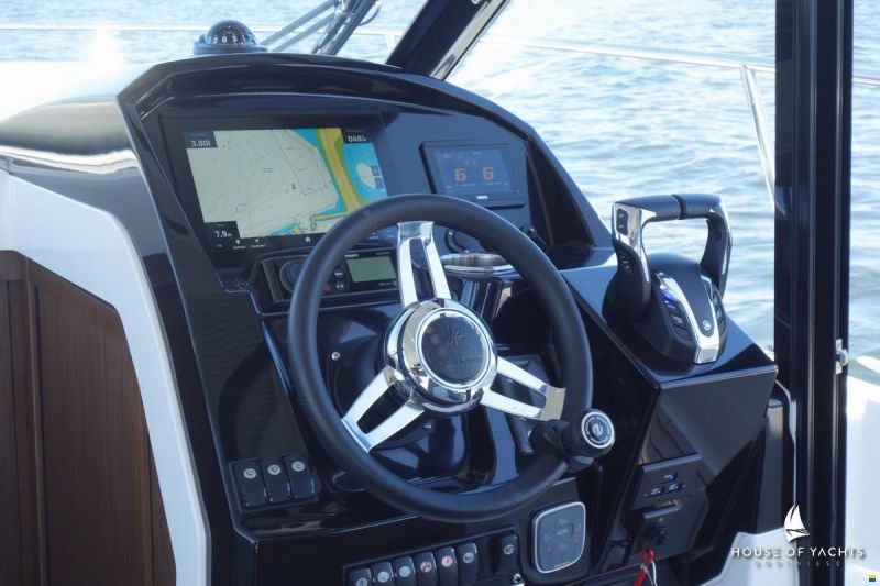 Jeanneau Merry Fisher 895
