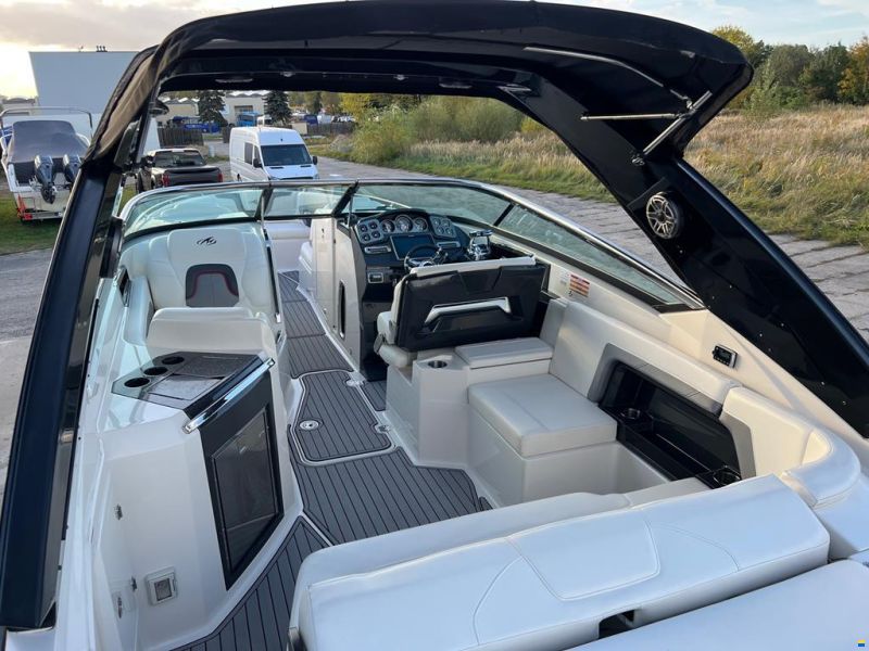 Monterey 328 Super Sport