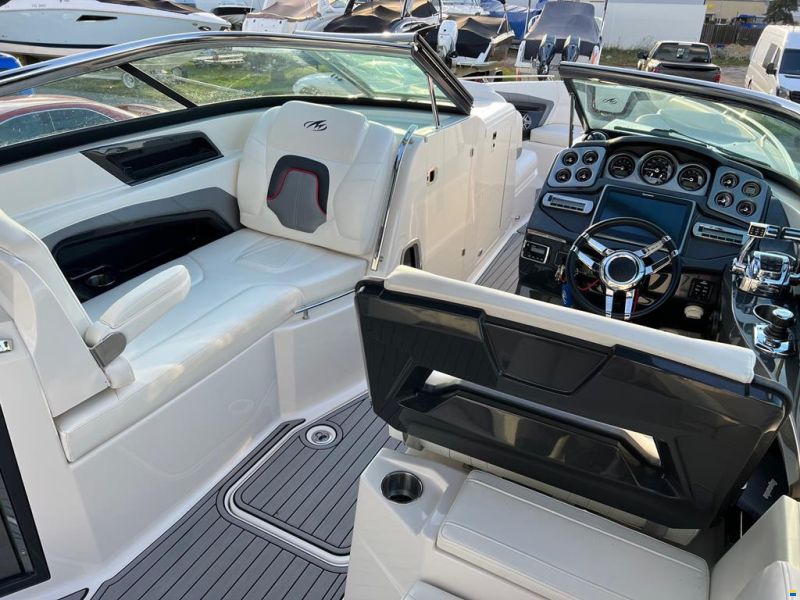 Monterey 328 Super Sport