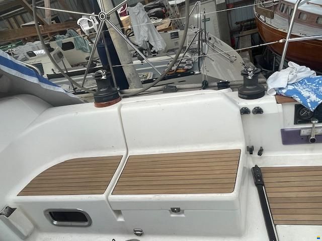 Dufour 40 Performance