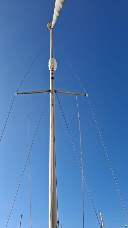 Westerly 880