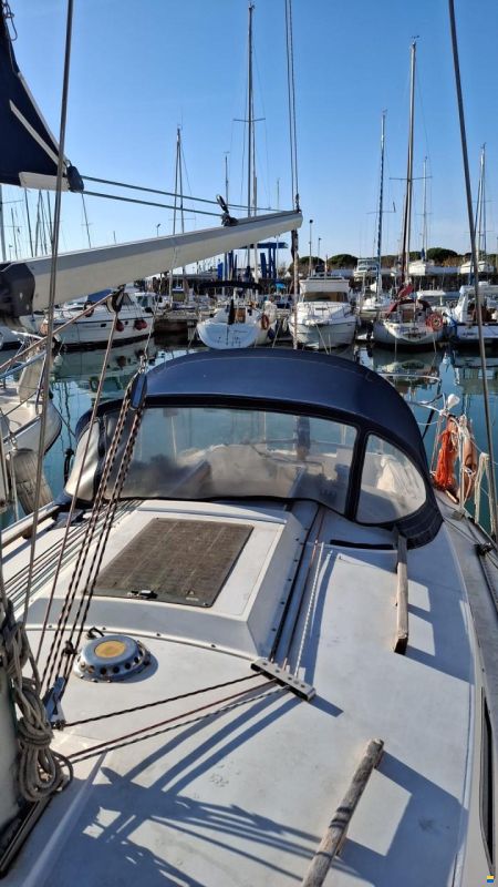Westerly 880