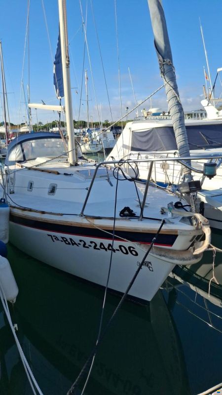Westerly 880