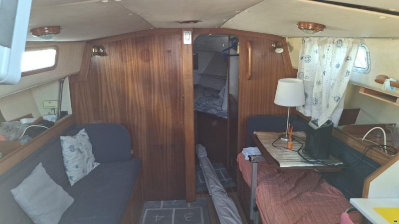 Westerly 880