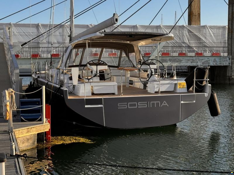 Beneteau Oceanis Yacht 60