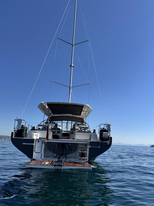 Beneteau Oceanis Yacht 60