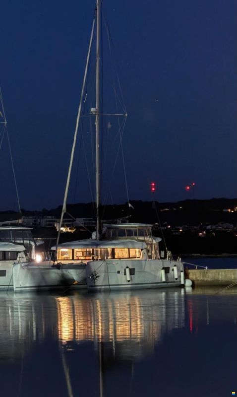 Lagoon 42