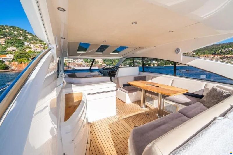 Princess V53