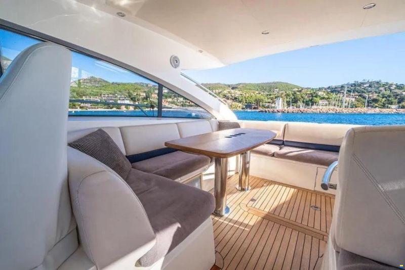 Princess V53