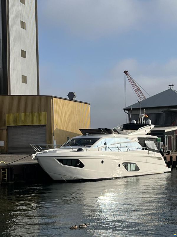 Absolute Fly 52