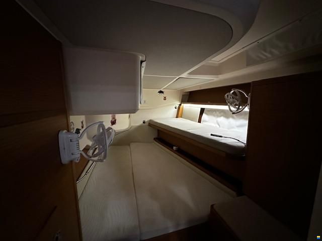 Hanse 588