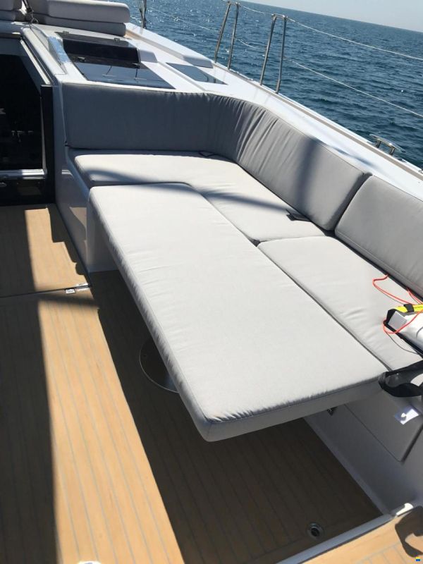 Hanse 588