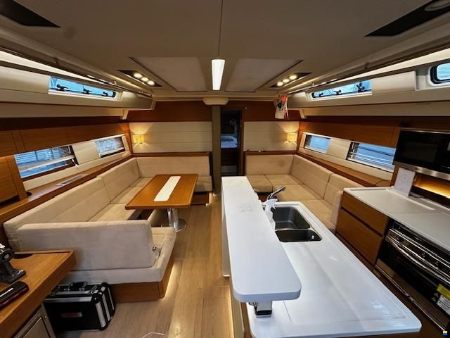 Hanse 588