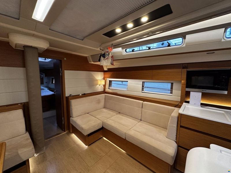 Hanse 588