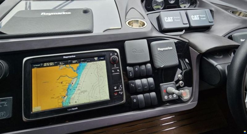 Princess V52 Fly