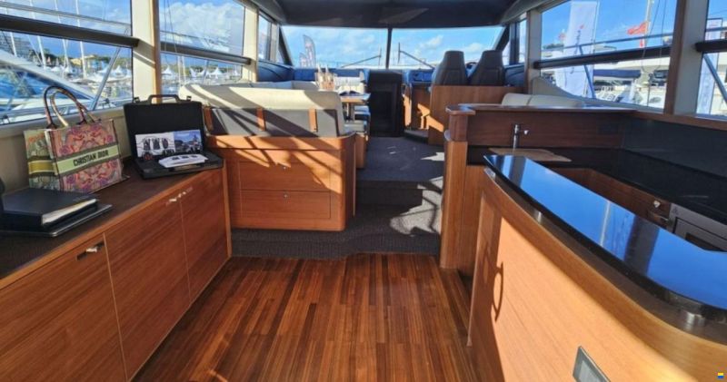 Princess V52 Fly