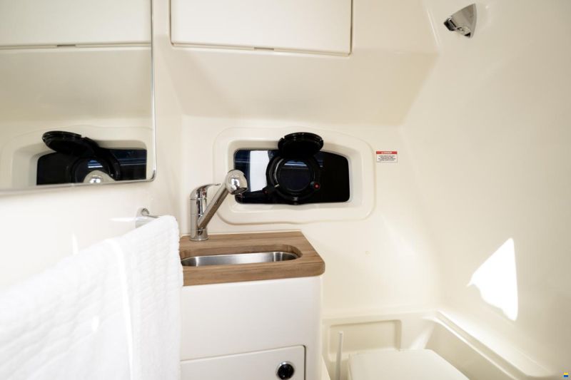 Bayliner Ciera 8