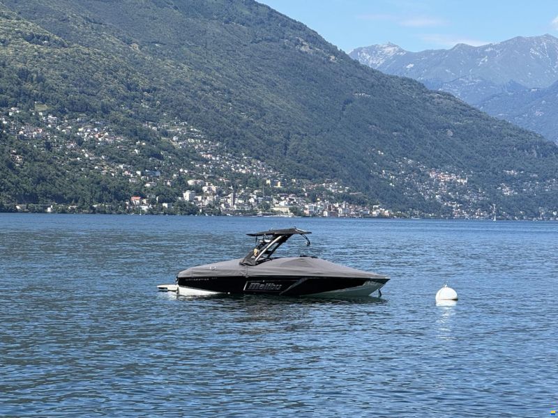 Malibu 23 LSV
