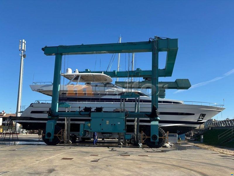 Cantieri di Pisa Akhir 25 S