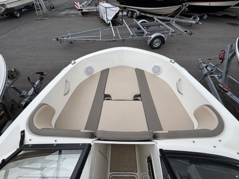 Bayliner VR 4