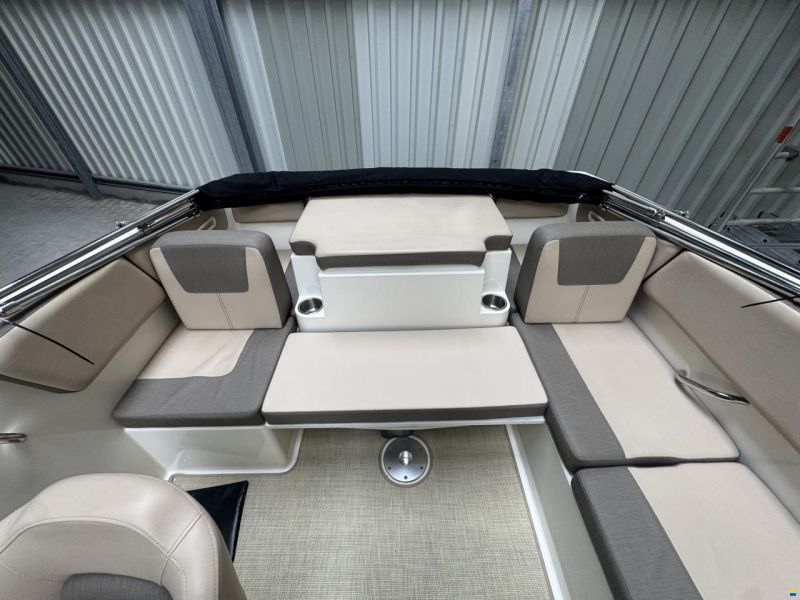 Bayliner VR 4
