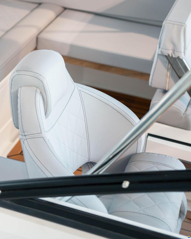 Coaster 600 Bow Rider