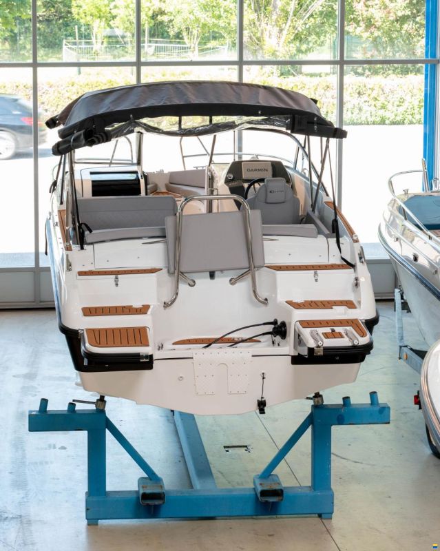 Coaster 600 Bow Rider