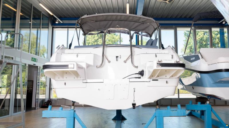 Coaster 600 Day Cruiser