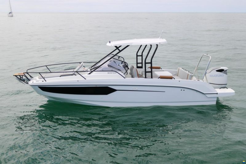 Beneteau Flyer 8 Sundeck V2