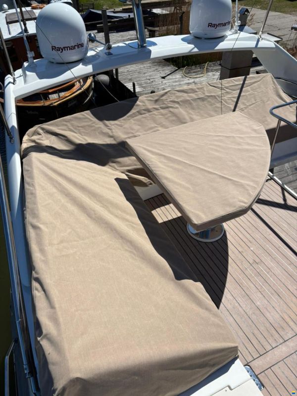Prestige 450 Fly