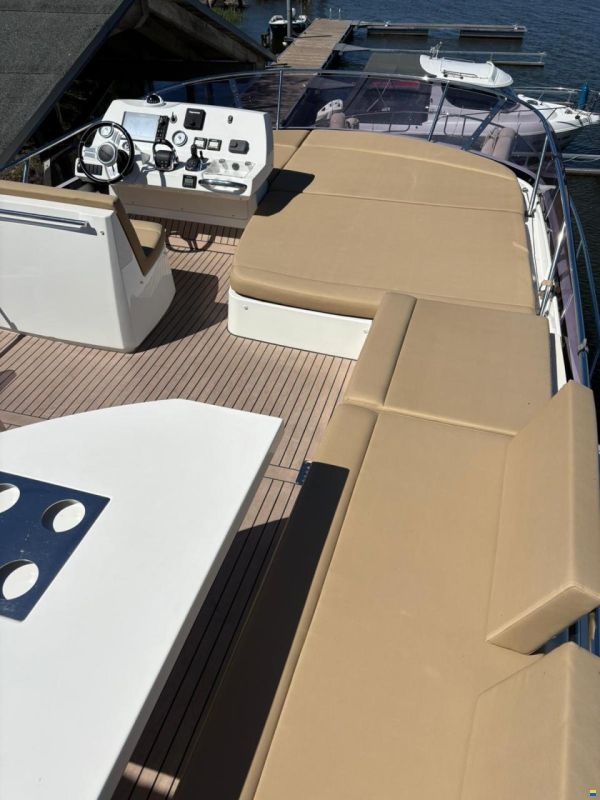 Prestige 450 Fly