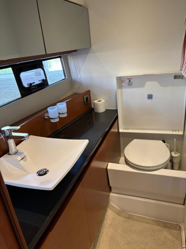 Prestige 450 Fly