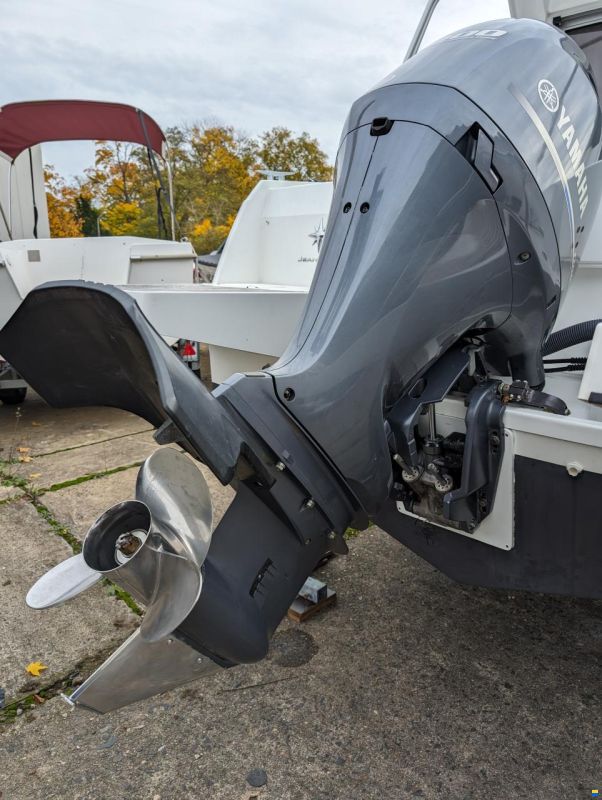 Jeanneau Merry Fisher 795