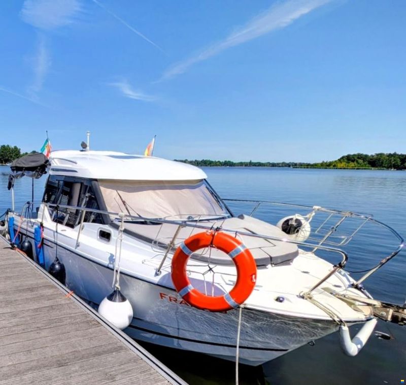 Jeanneau Merry Fisher 795