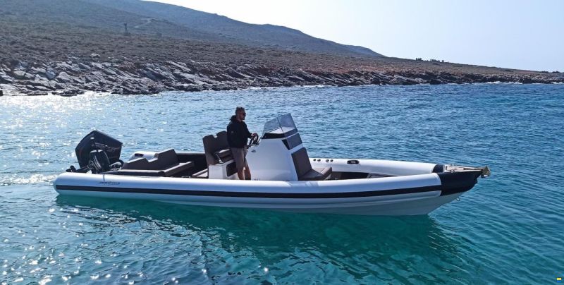 Hydrohulls HH8