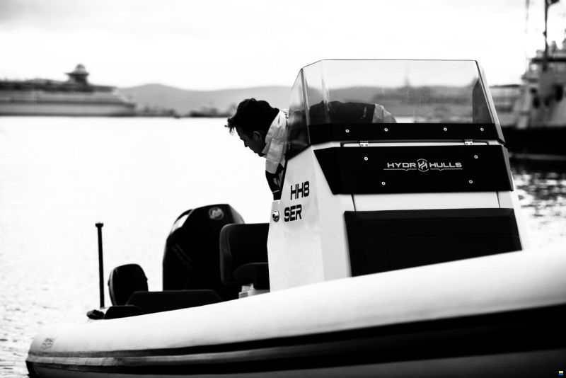 Hydrohulls HH8
