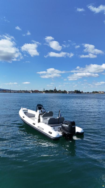 Hydrohulls HH6