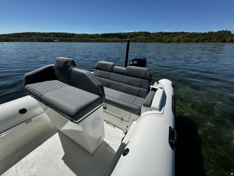 Hydrohulls HH6