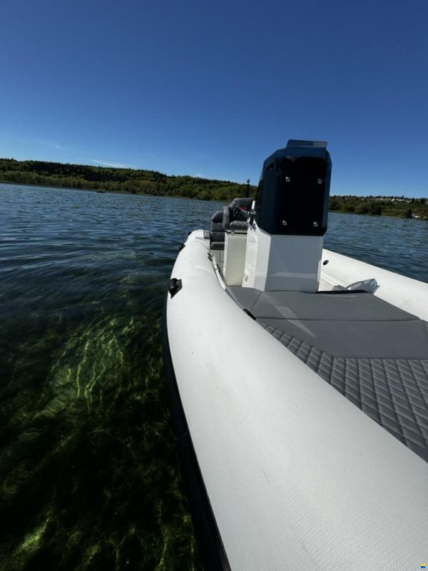 Hydrohulls HH6