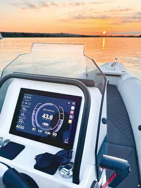 Hydrohulls HH6
