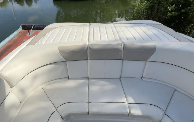 Bayliner 235